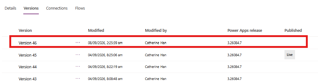 Power Apps Versions tab showing the pushed draft above the Live version